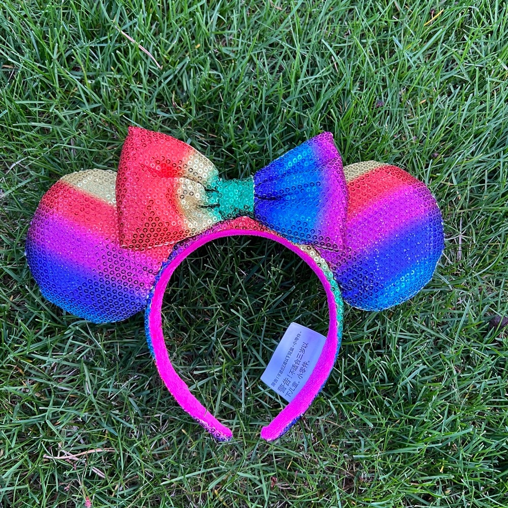 Disney Parks Rainbow Minnie Mouse Ears 🌈